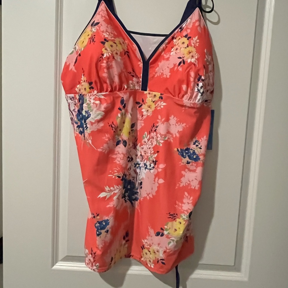 Free Country Women's Double Strap Tankini Top in the Coral Sea Poolside 3X New